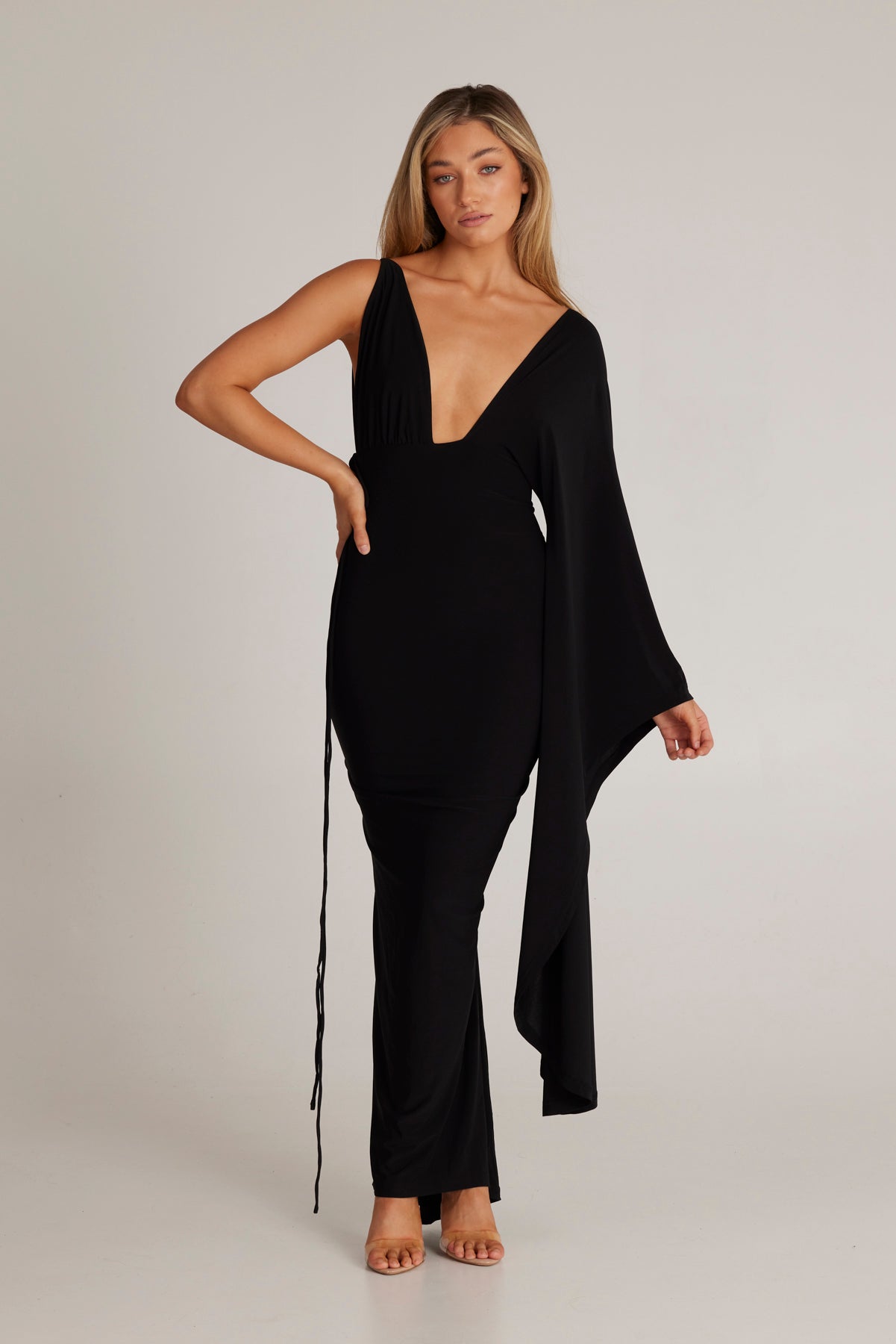 ATHENA GOWN - BLACK
